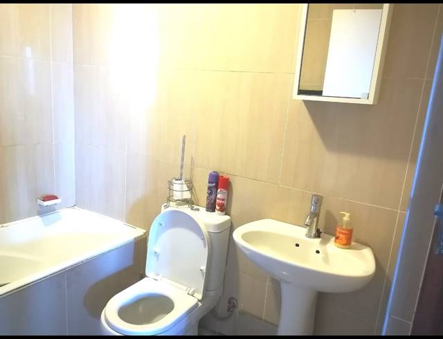 2 bed property to rent in MONTCLAIR